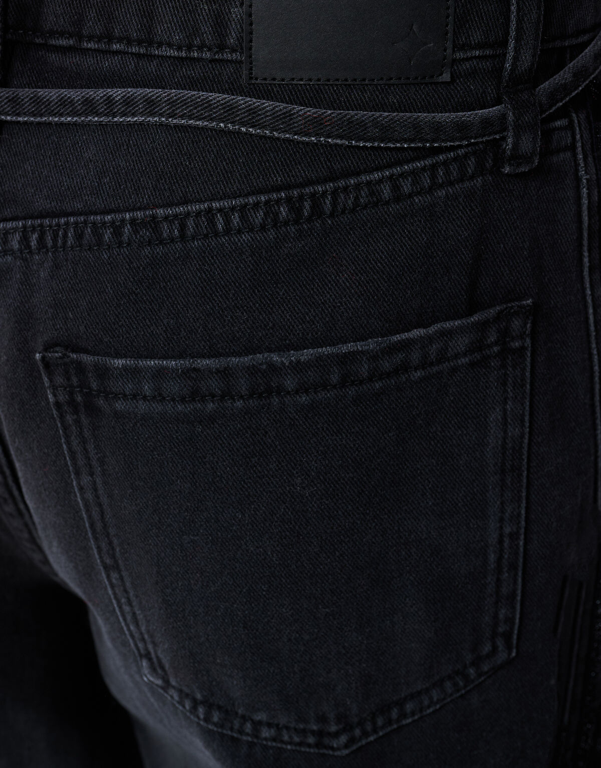 Tape Gerade Passform Denim Schwarz SHOEBY WOMEN