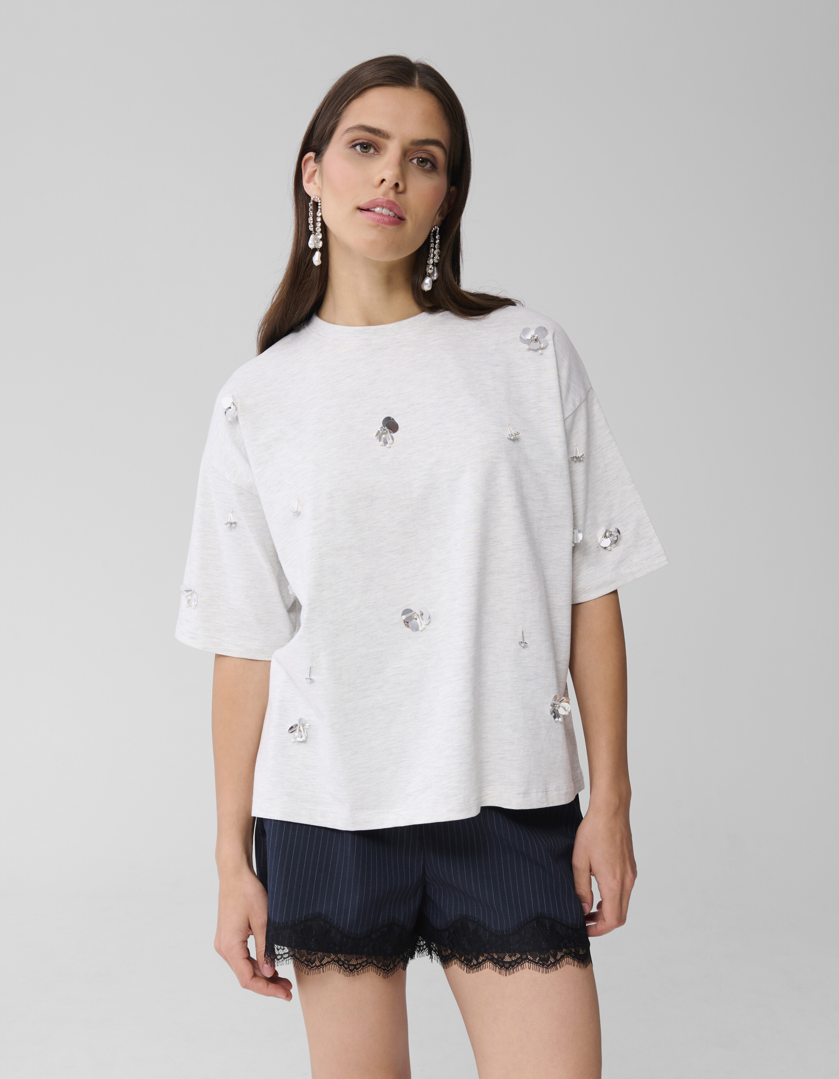 Übergroßes verschönertes T-Shirt Grijs SHOEBY WOMEN