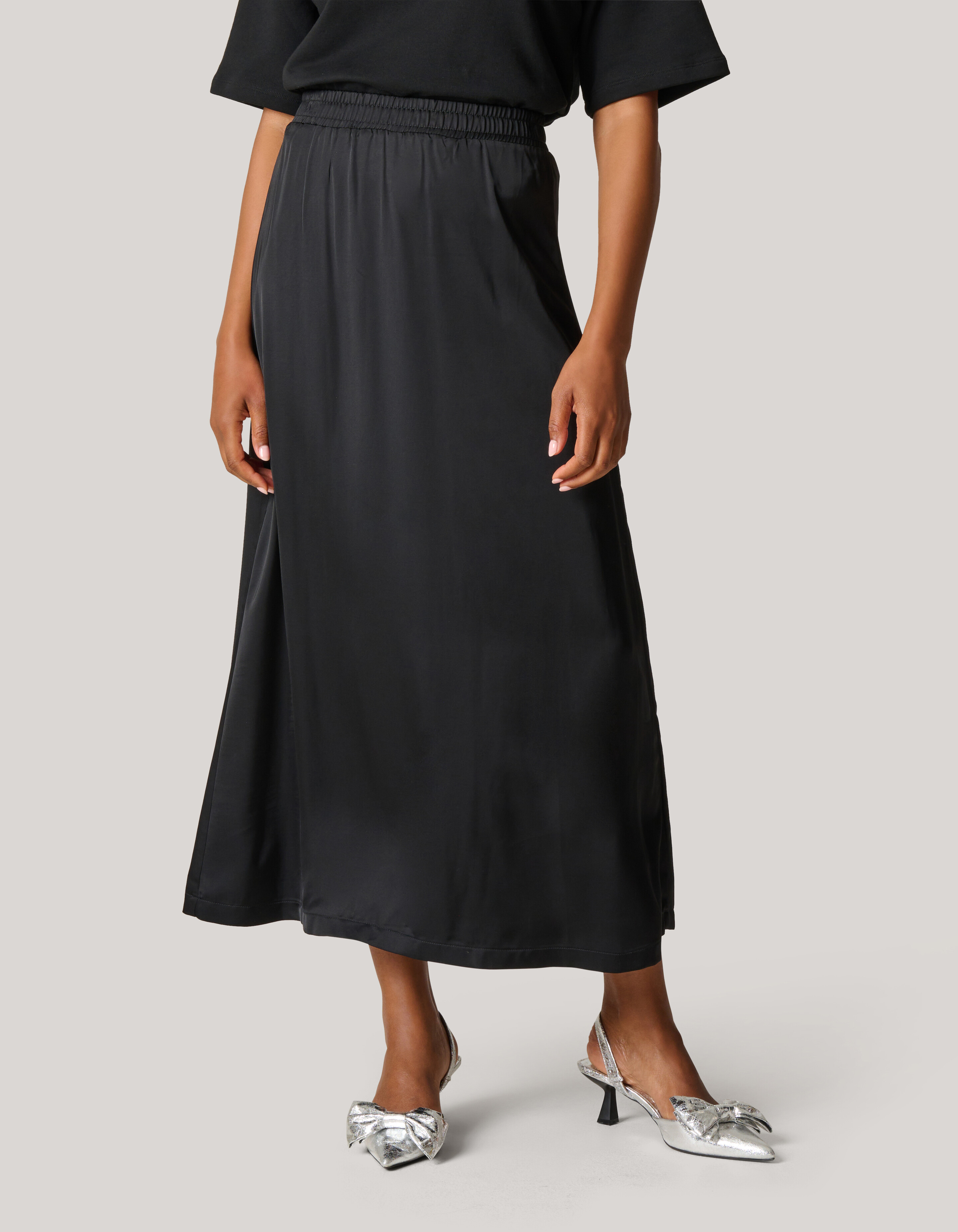 Satin Maxi Skirt Black SHOEBY WOMEN