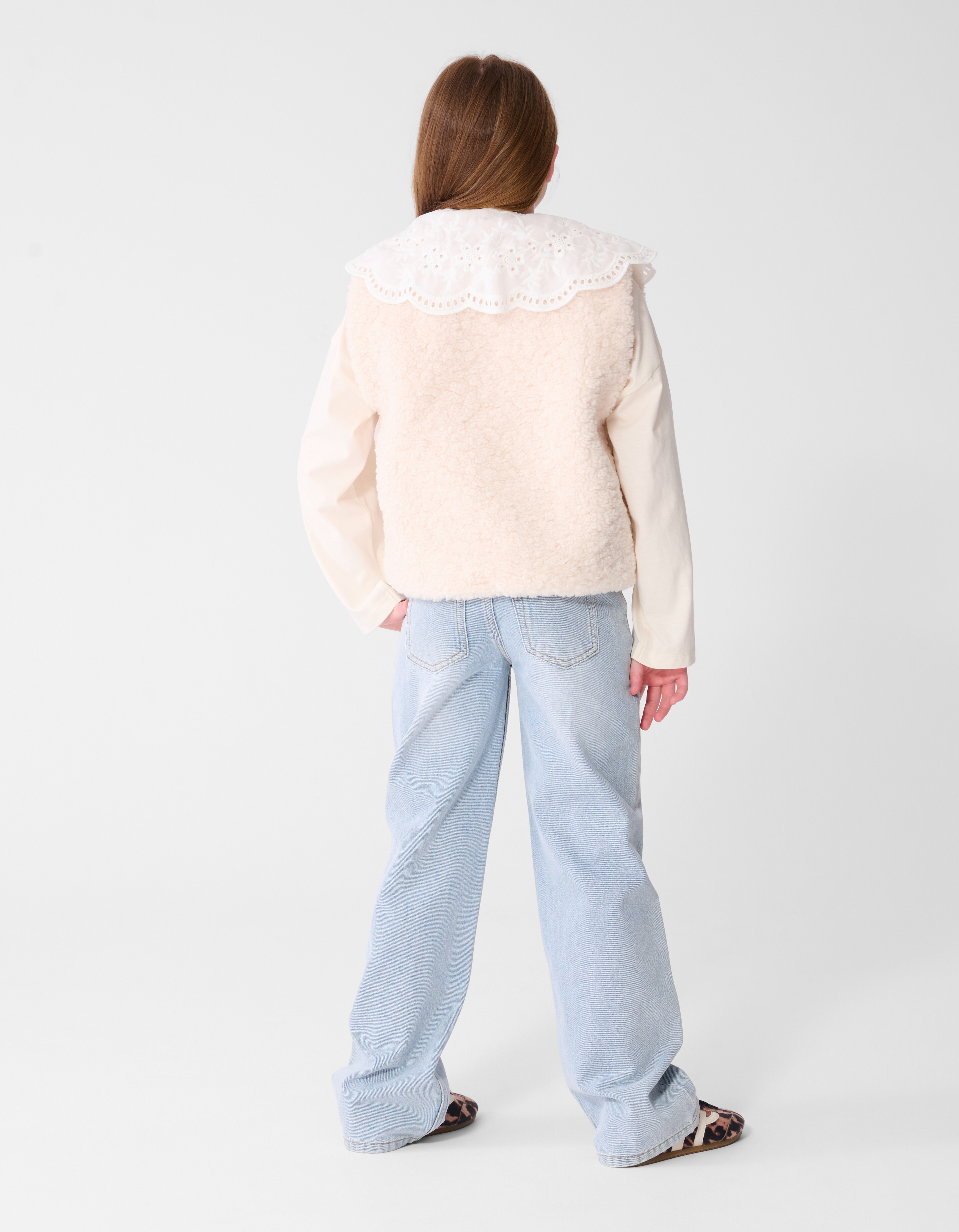 Ultra-weite, gewellte Jeans mit Perlenmuster, gebl SHOEBY GIRLS