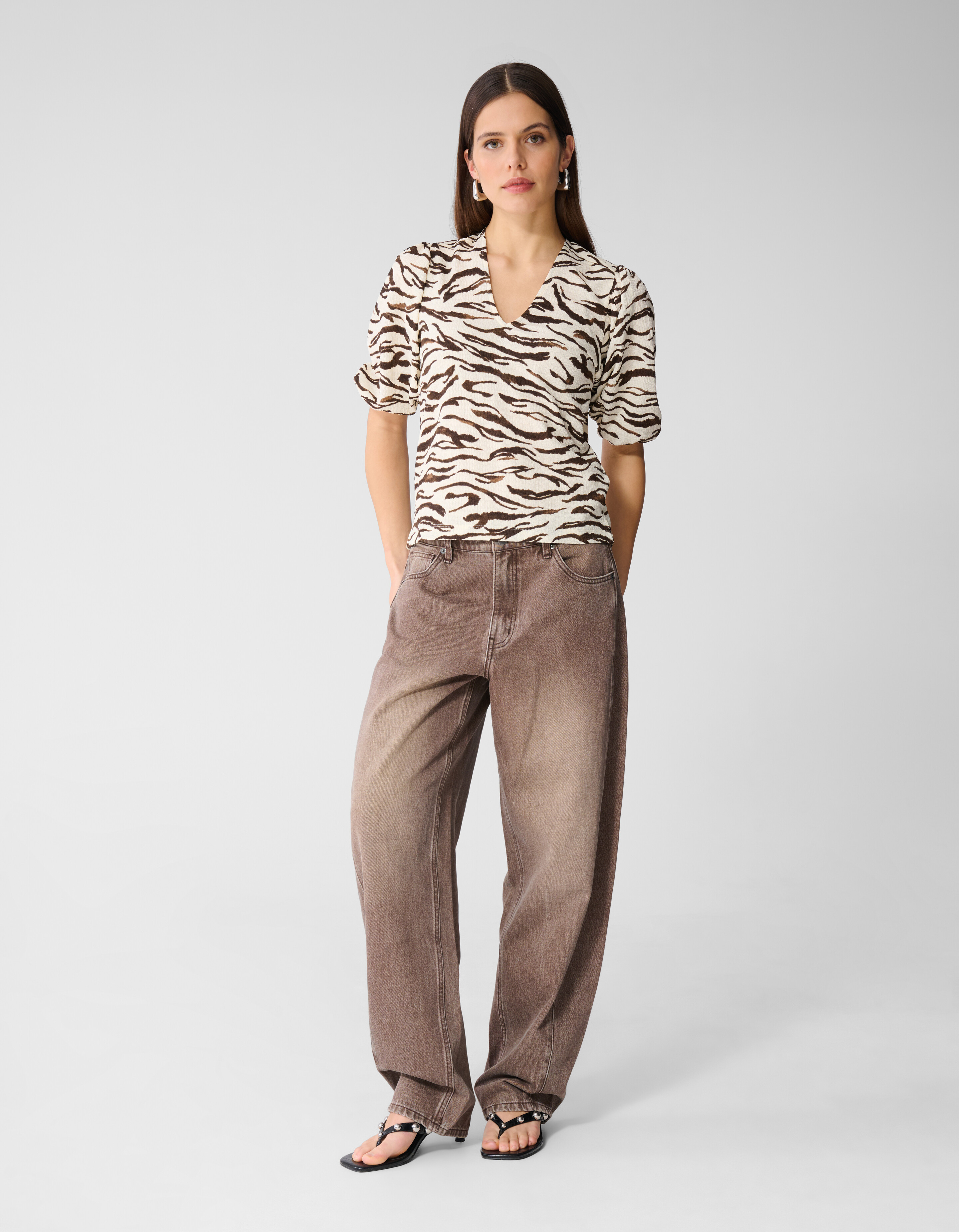 Zebra Crinkle V-Ausschnitt Top Gebrochenes Wei&szlig; SHOEBY WOMEN