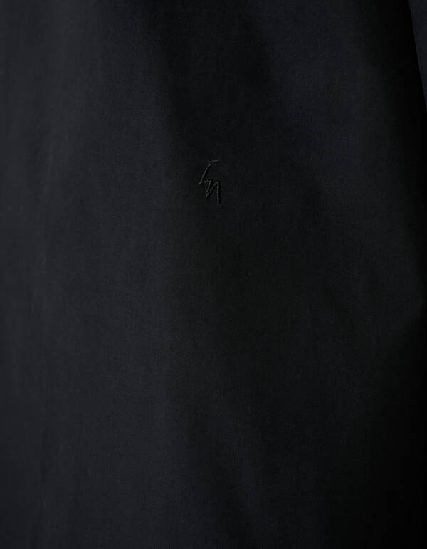 Gro&szlig;e Schulterbluse Schwarz von Lonneke SHOEBY WOMEN