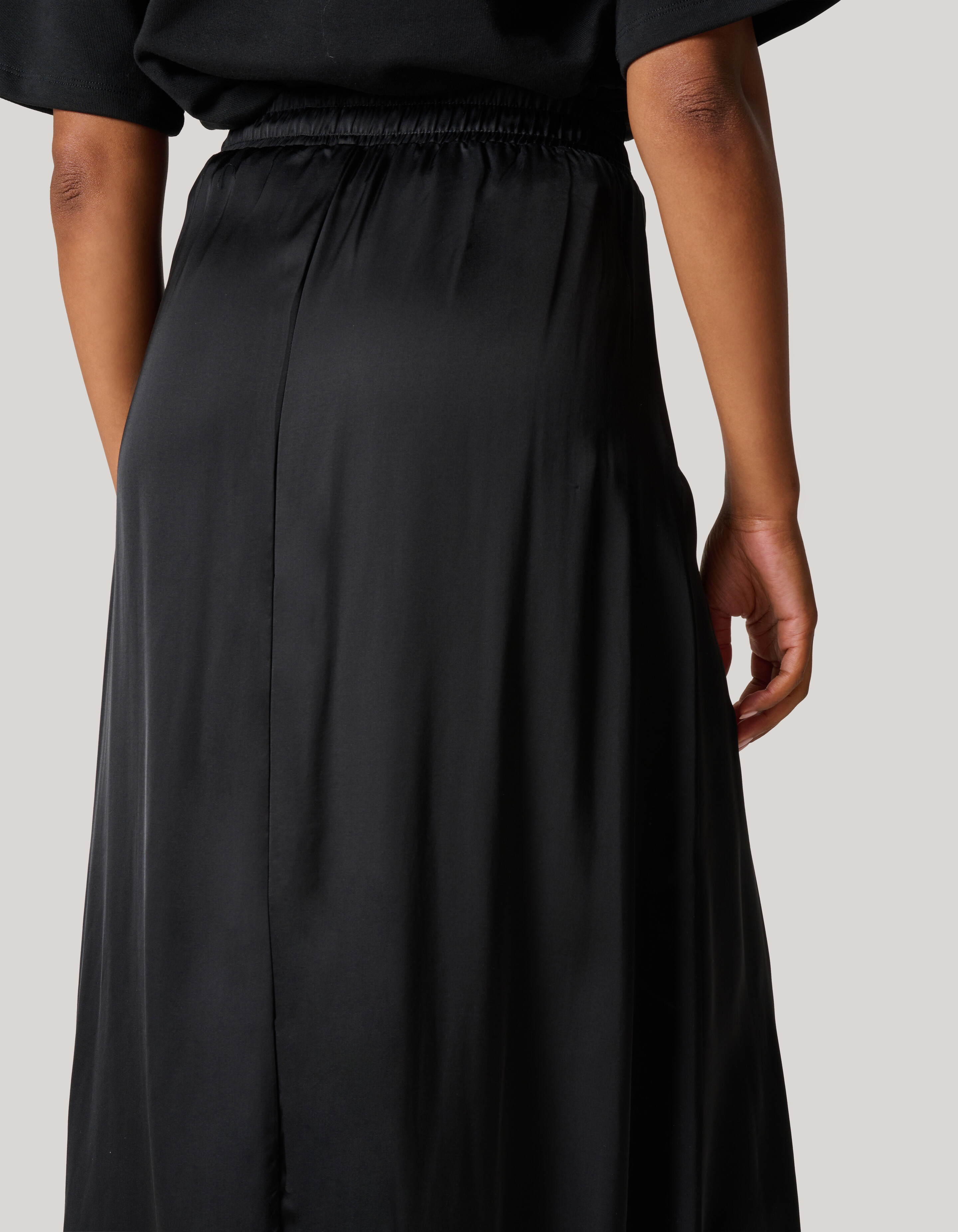 Satin Maxi Skirt Black SHOEBY WOMEN