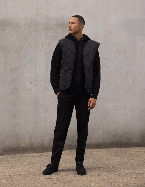 Quilted Spark Logo Bodywarmer Schwarz SHOEBY MEN