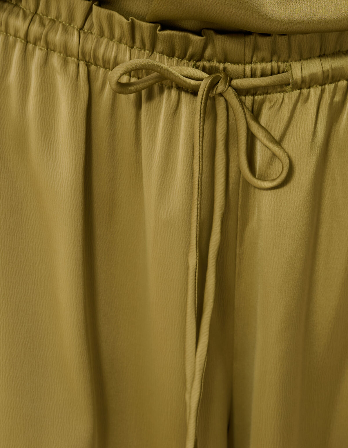 Satin Locker Sitzende Hose Gr&uuml;n SHOEBY WOMEN