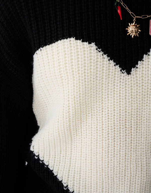 Pullover mit gro&szlig;em Herz SCHWARZ SHOEBY GIRLS