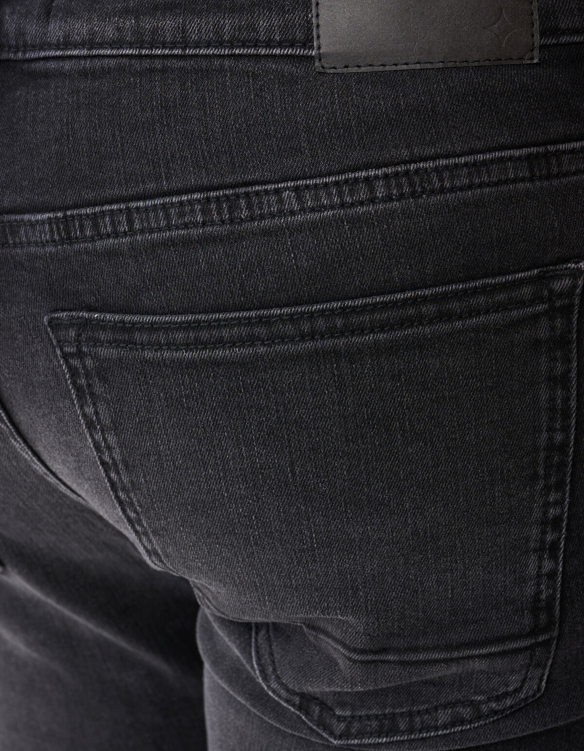 Slim Fit Jeans Gewaschen Schwarz L34 SHOEBY MEN