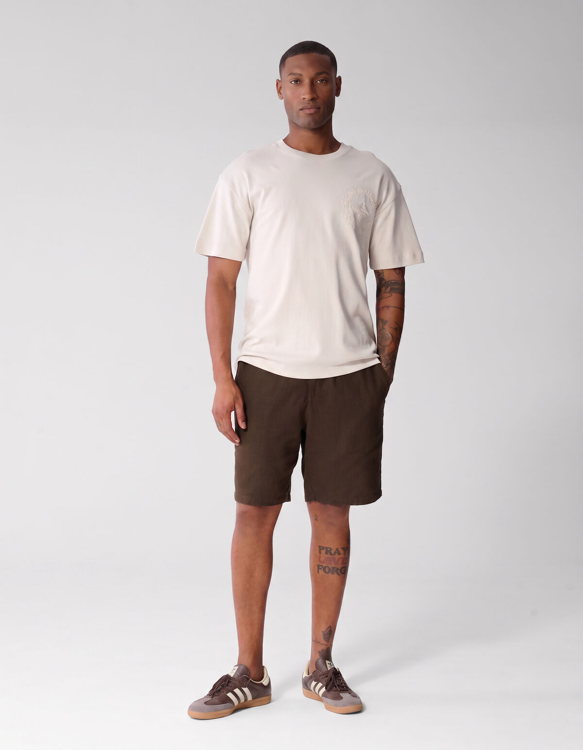Besticktes Logo-T-Shirt Beige SHOEBY MEN