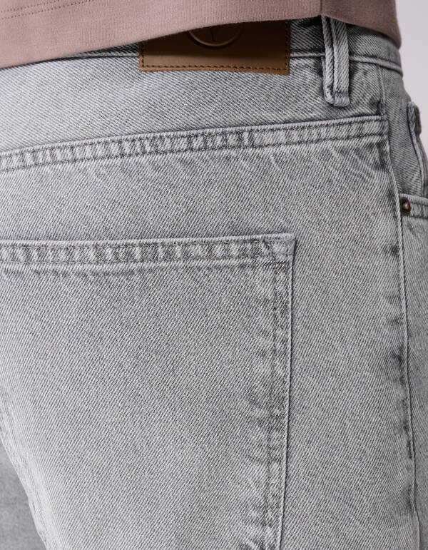 Relaxed Fit Jeans Hellgrau L32 SHOEBY MEN