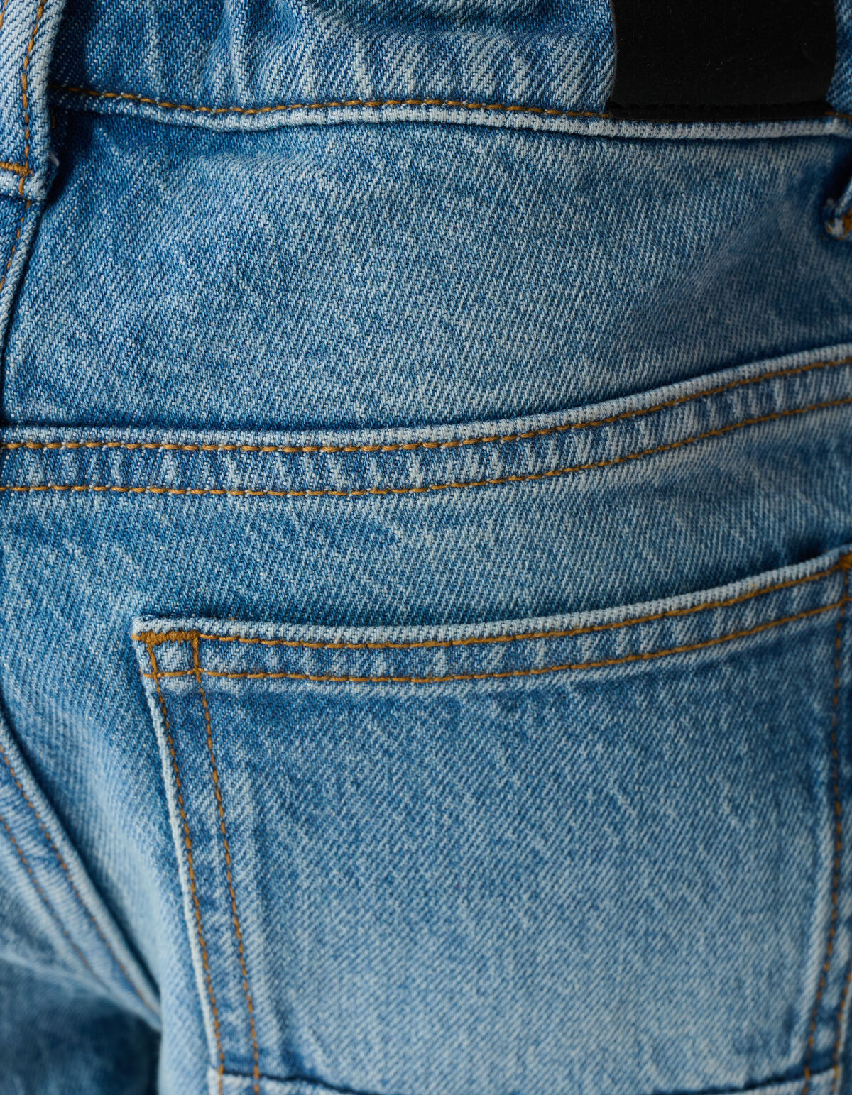 Gerade geschnittene Jeans in Blau SHOEBY BOYS