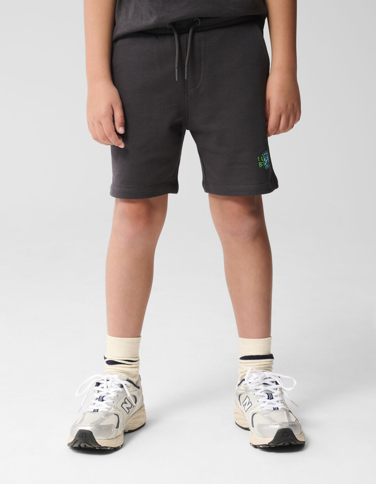 Strandkunst Kurz Dunkelgrau SHOEBY BOYS