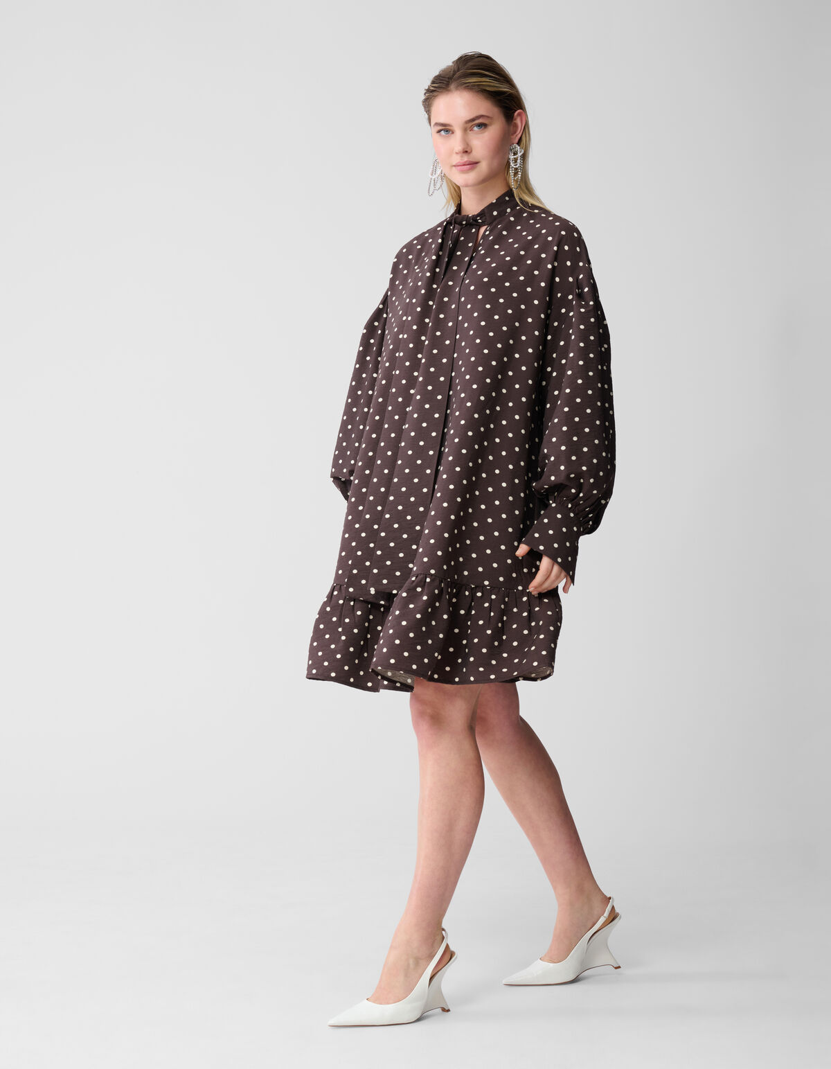 Gepunktetes Minikleid Dunkelbraun SHOEBY WOMEN