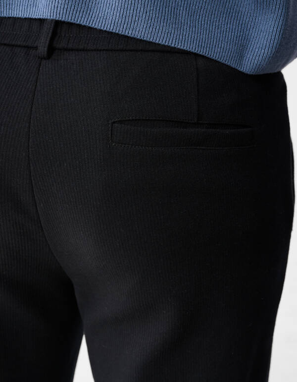 Regular Fit Hose Schwarz SHOEBY MEN