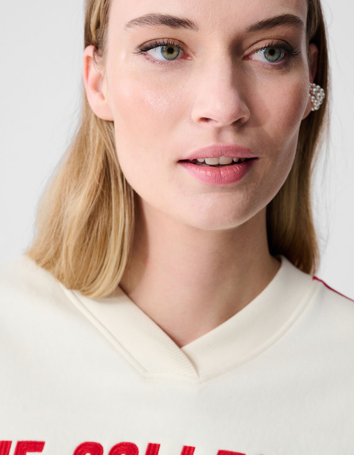 &Uuml;bergro&szlig;er Pullover mit Kirschmotiv Gebrochenes We SHOEBY WOMEN