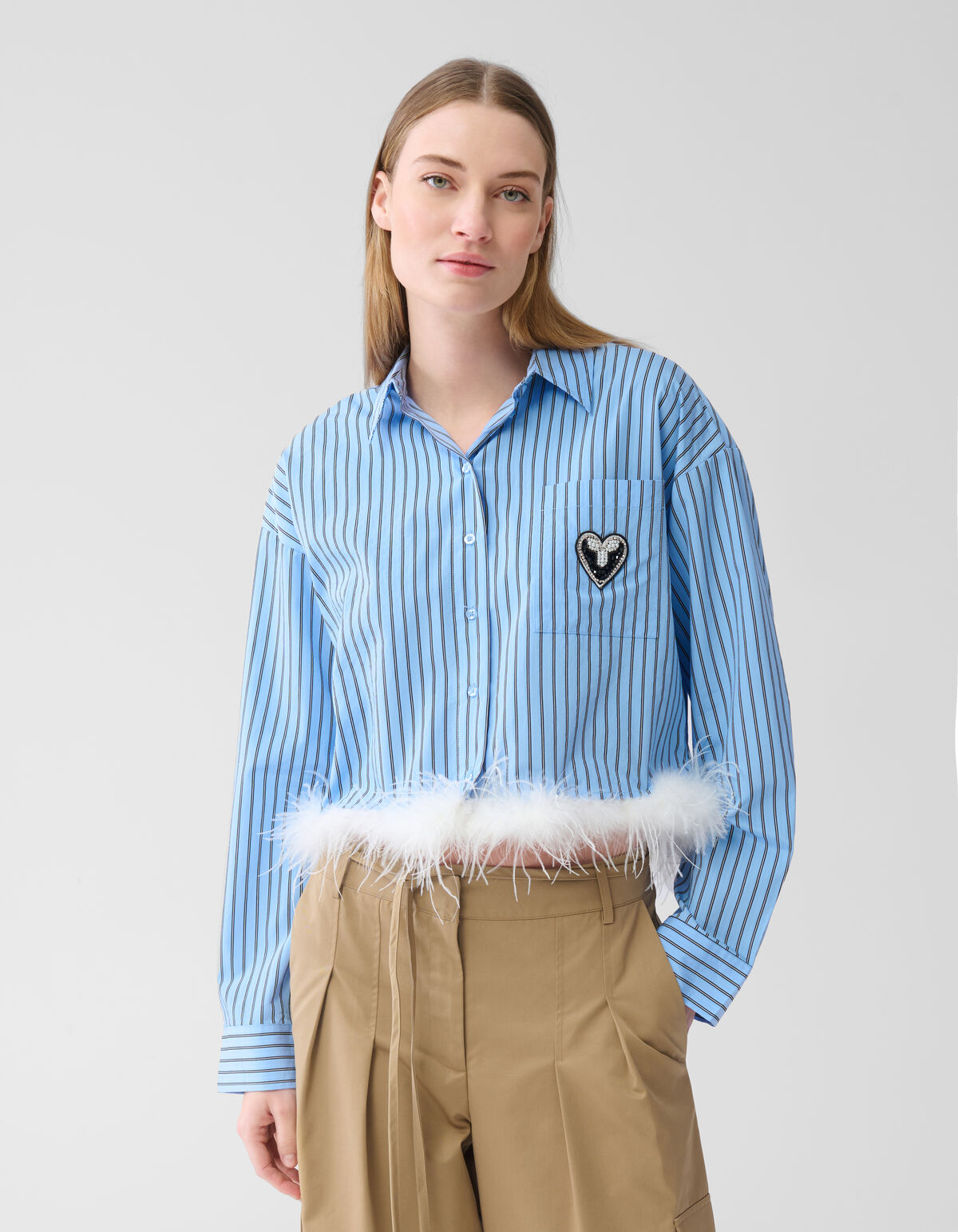 Gekürzte Bluse mit Federn Hellblau SHOEBY WOMEN