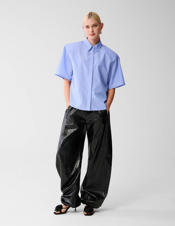 &Uuml;bergro&szlig;e Bluse mit Nadelstreifen Hellblau SHOEBY WOMEN