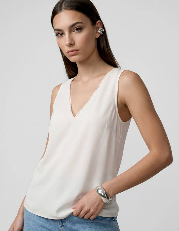 Satin-Top in gebrochenem Wei&szlig; SHOEBY WOMEN