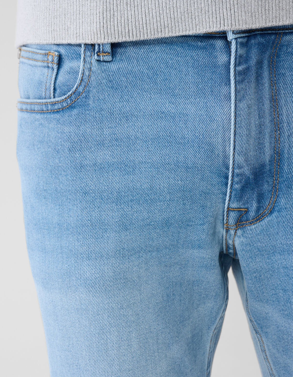 Straight Fit Jeans Hellblau L34 SHOEBY MEN