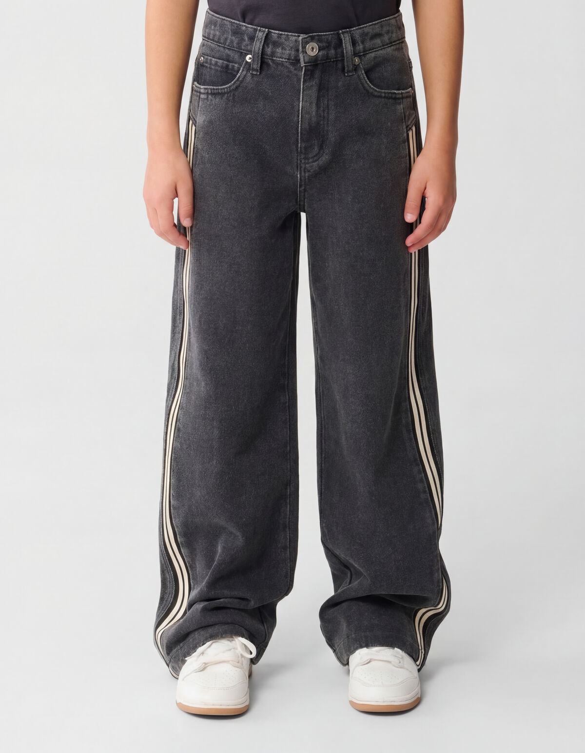 Sportliche Ultra Baggy Fit Jeans Dunkelgrau SHOEBY BOYS