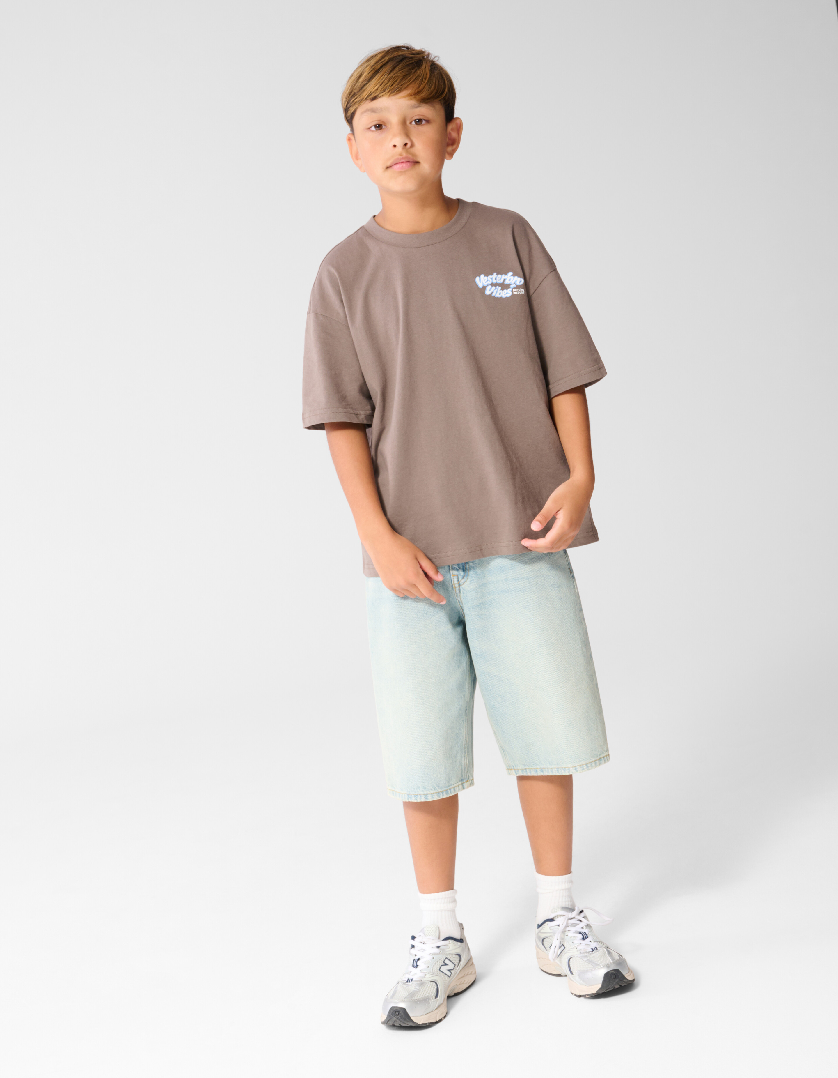 Vibes Artwork T-Shirt Braun SHOEBY BOYS
