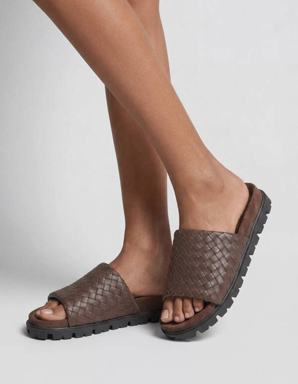 Geflochtene Pantoffel, dunkelbraun SHOEBY SHOES