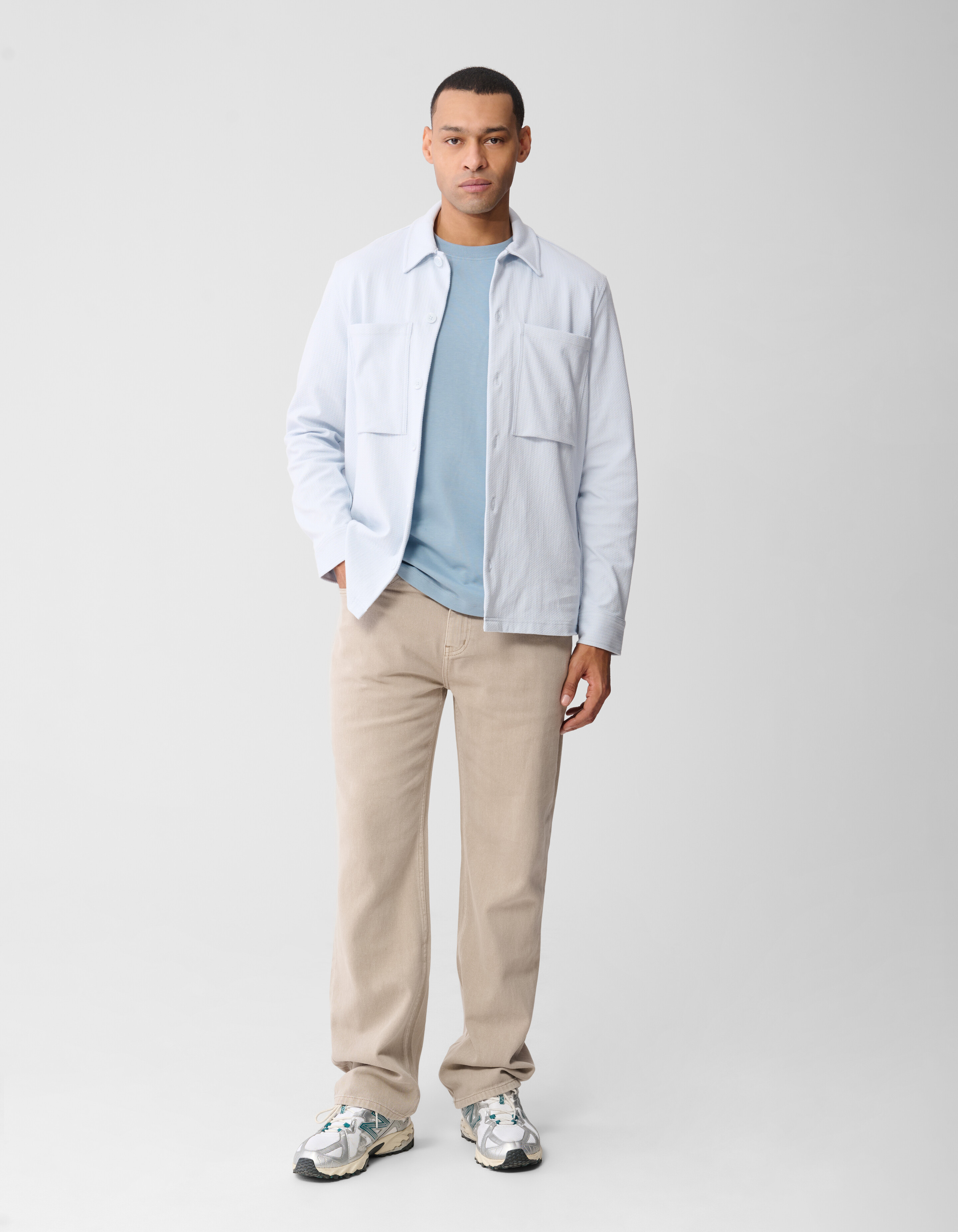 Jeans mit entspannter Passform, hellbraun SHOEBY MEN