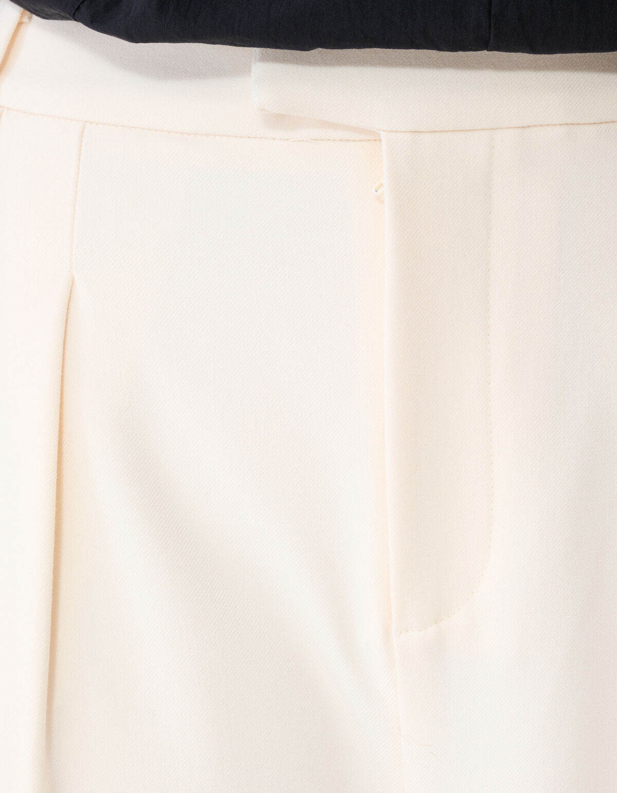 Loose Fit Hose Off-White SHOEBY WOMEN