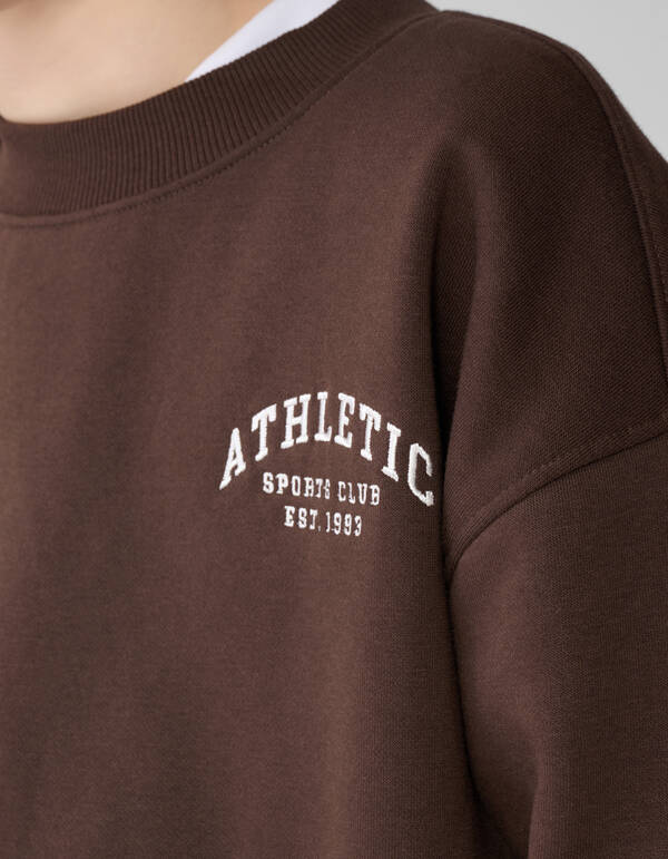 Athletic Artwork Sweatshirt Dunkelbraun SHOEBY BOYS