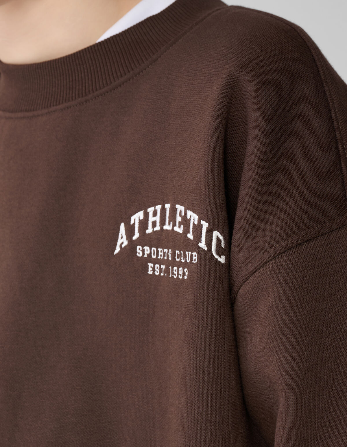 Athletic Artwork Sweatshirt Dunkelbraun SHOEBY BOYS