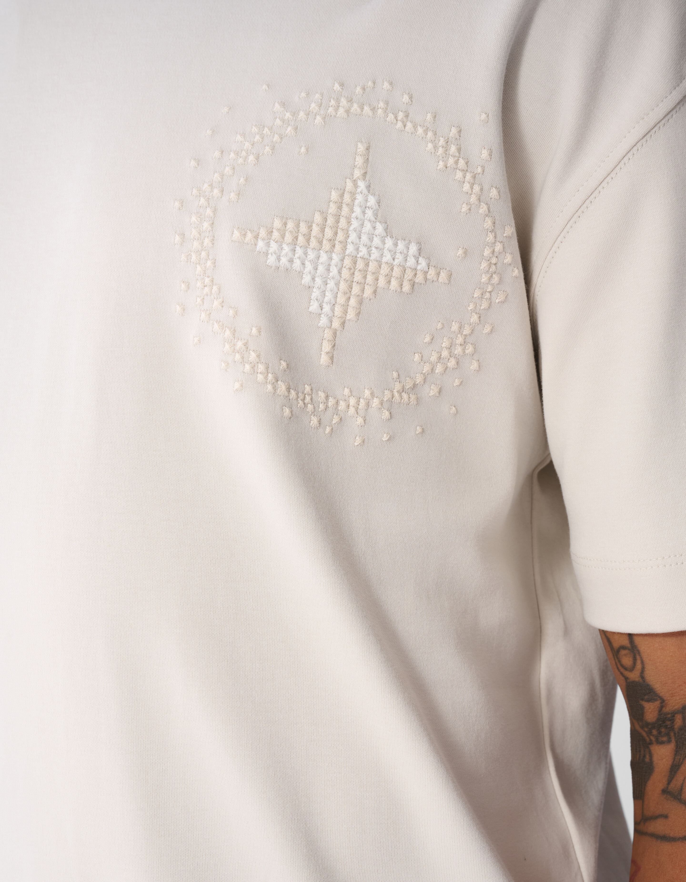 Besticktes Logo-T-Shirt Beige SHOEBY MEN