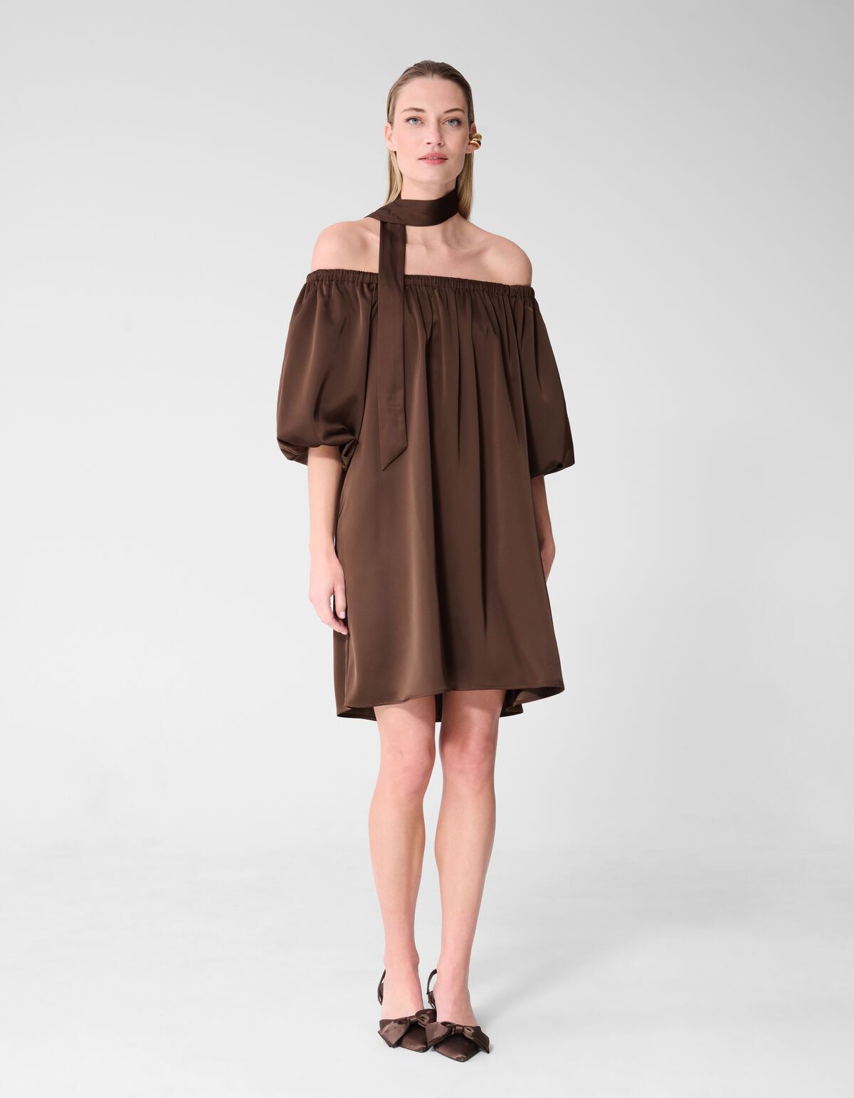 Satin Off-Shoulder Mini Kleid Braun von Fred SHOEBY WOMEN