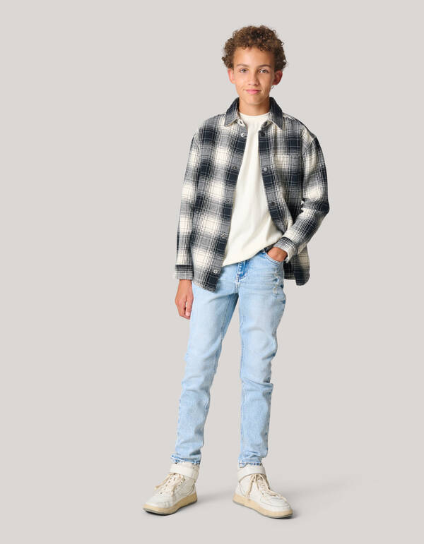 Tapered Jeans Gebleicht SHOEBY BOYS