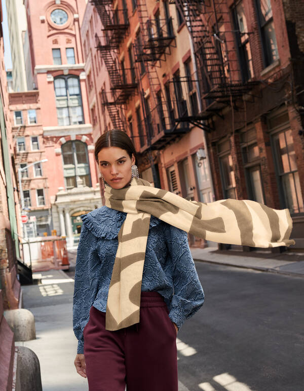 Text-Kunst Schal Gebrochen Wei&szlig; SHOEBY ACCESSOIRES