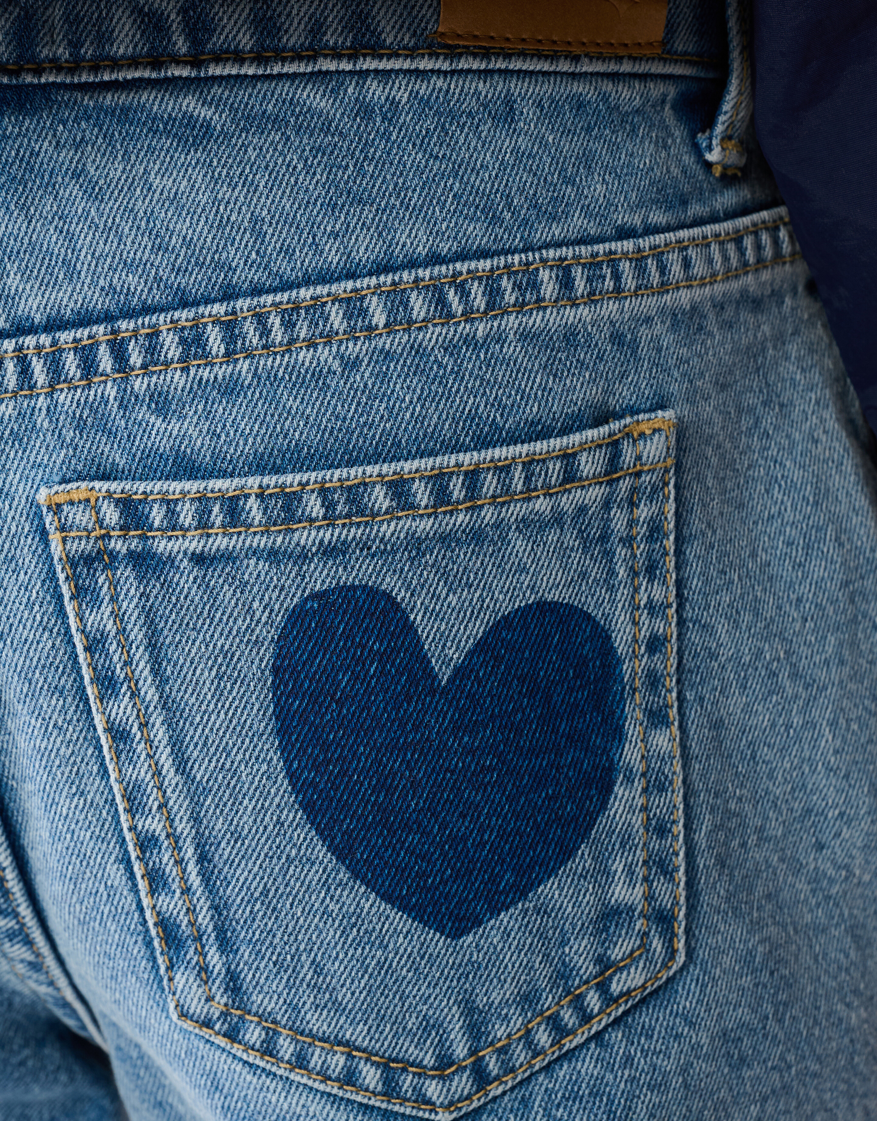 Bedruckte Heart Mom Fit Jeans Blau SHOEBY GIRLS