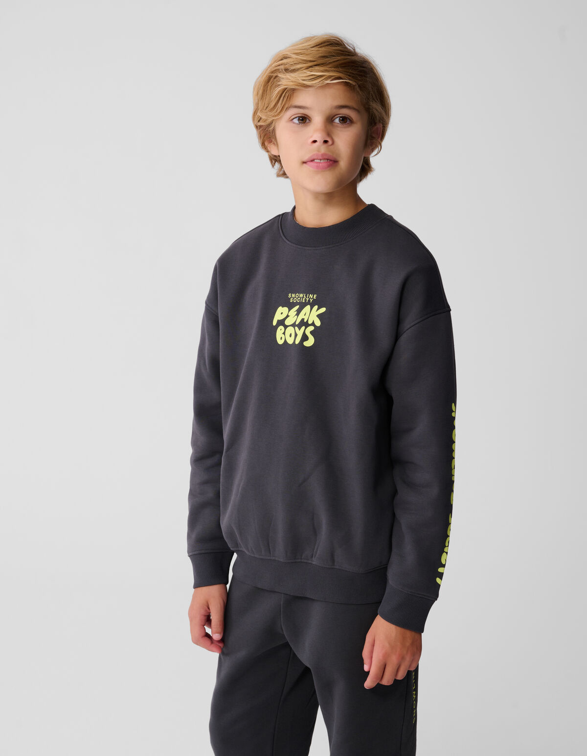 Peak Artwork Pullover Dunkelgrau SHOEBY BOYS