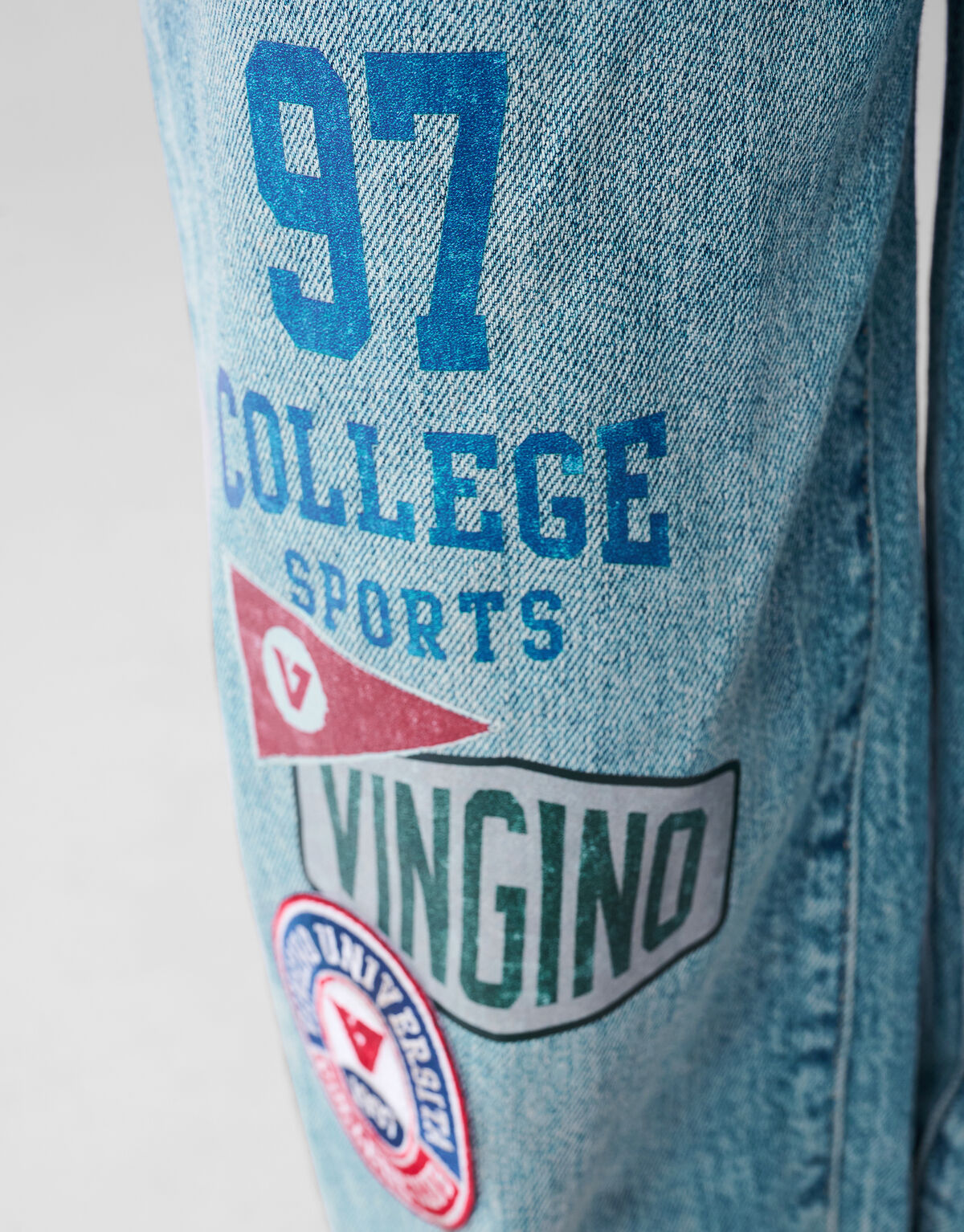Embleem Relaxed Fit Jeans Blau Shoeby X Vingino SHOEBY BOYS