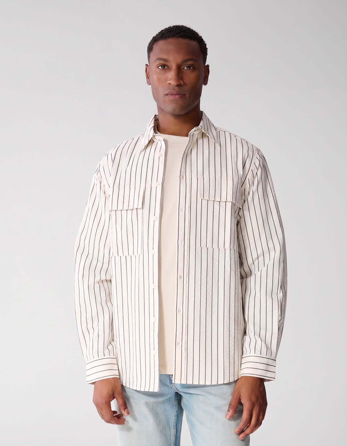 Seersucker-Nadelstreifen-Overshirt Off-White SHOEBY MEN