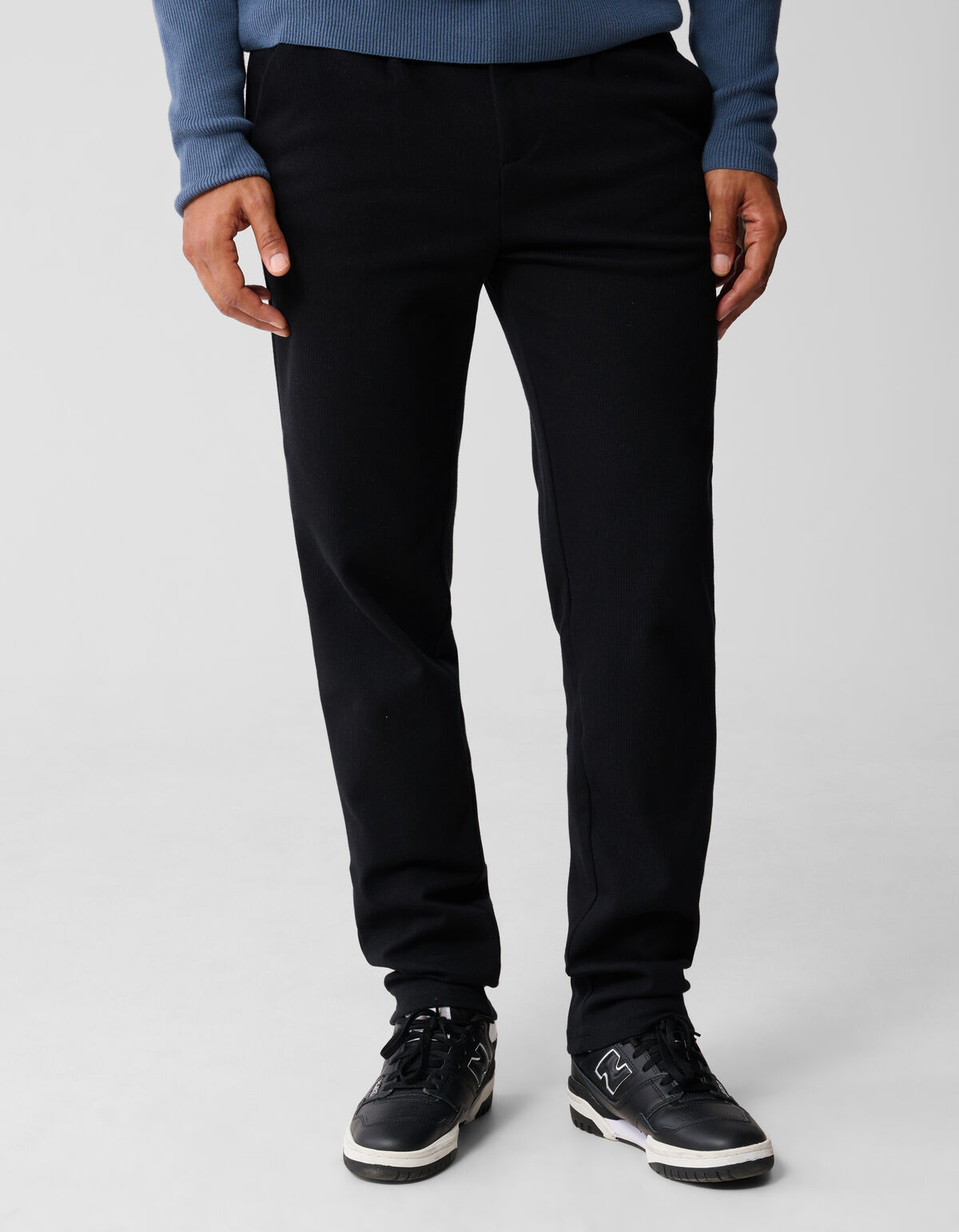 Regular Fit Hose Schwarz SHOEBY MEN