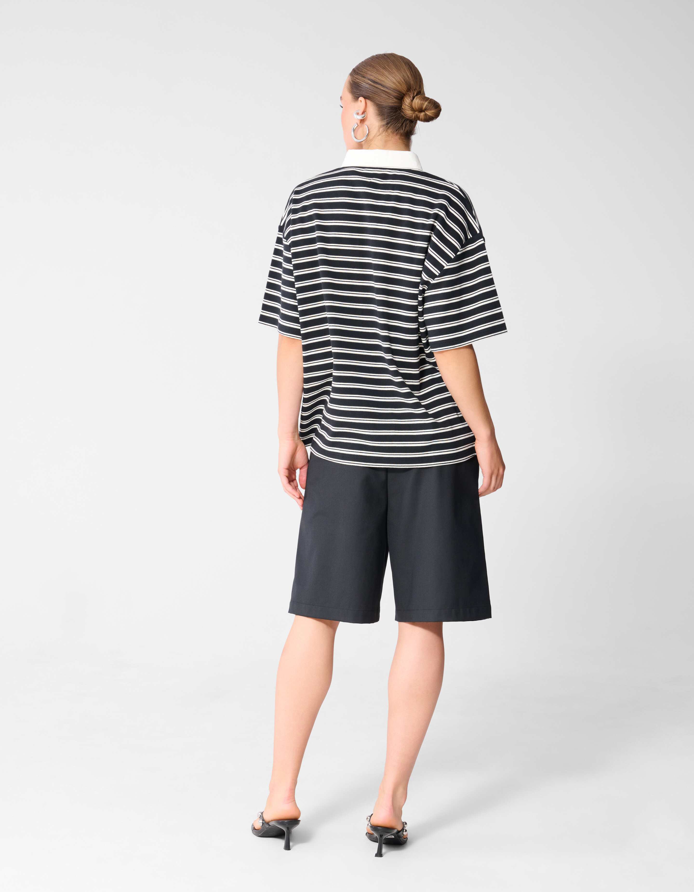 &Uuml;bergro&szlig;es Streifen-Kurzarm-Poloshirt Schwarz SHOEBY WOMEN