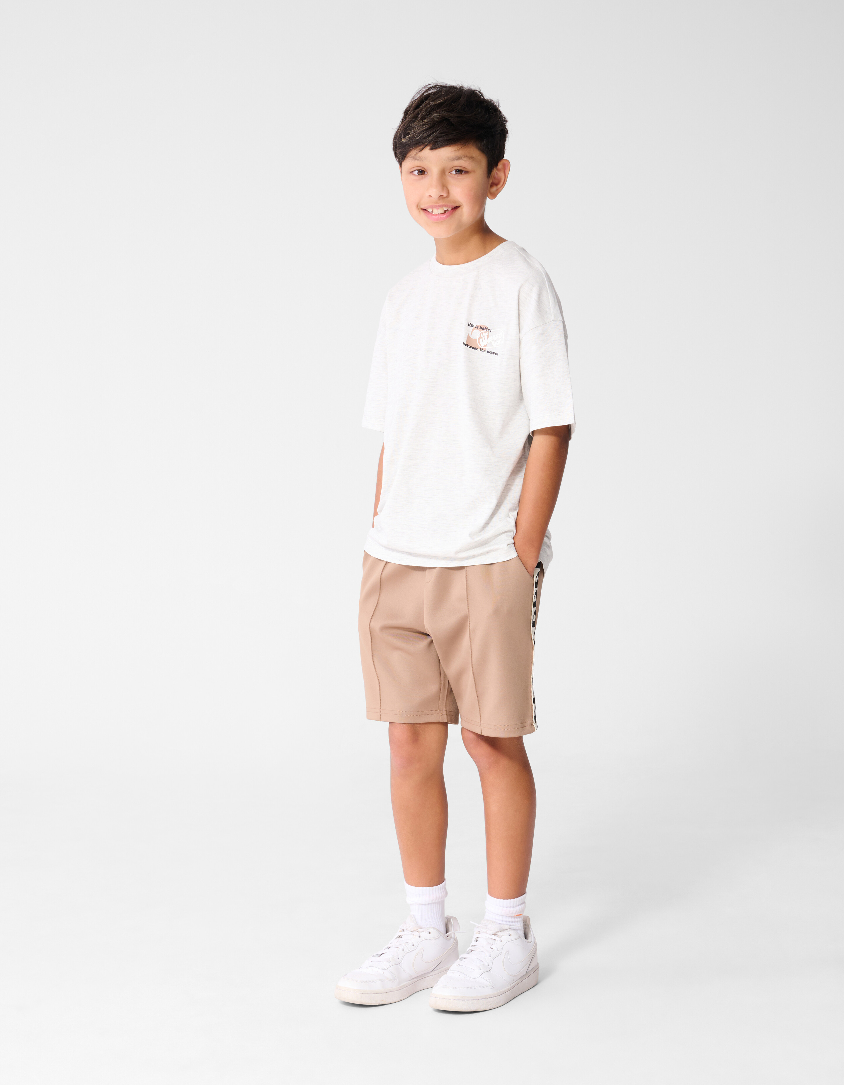 Oversized Waves Artwork T-Shirt Hellgrau SHOEBY BOYS