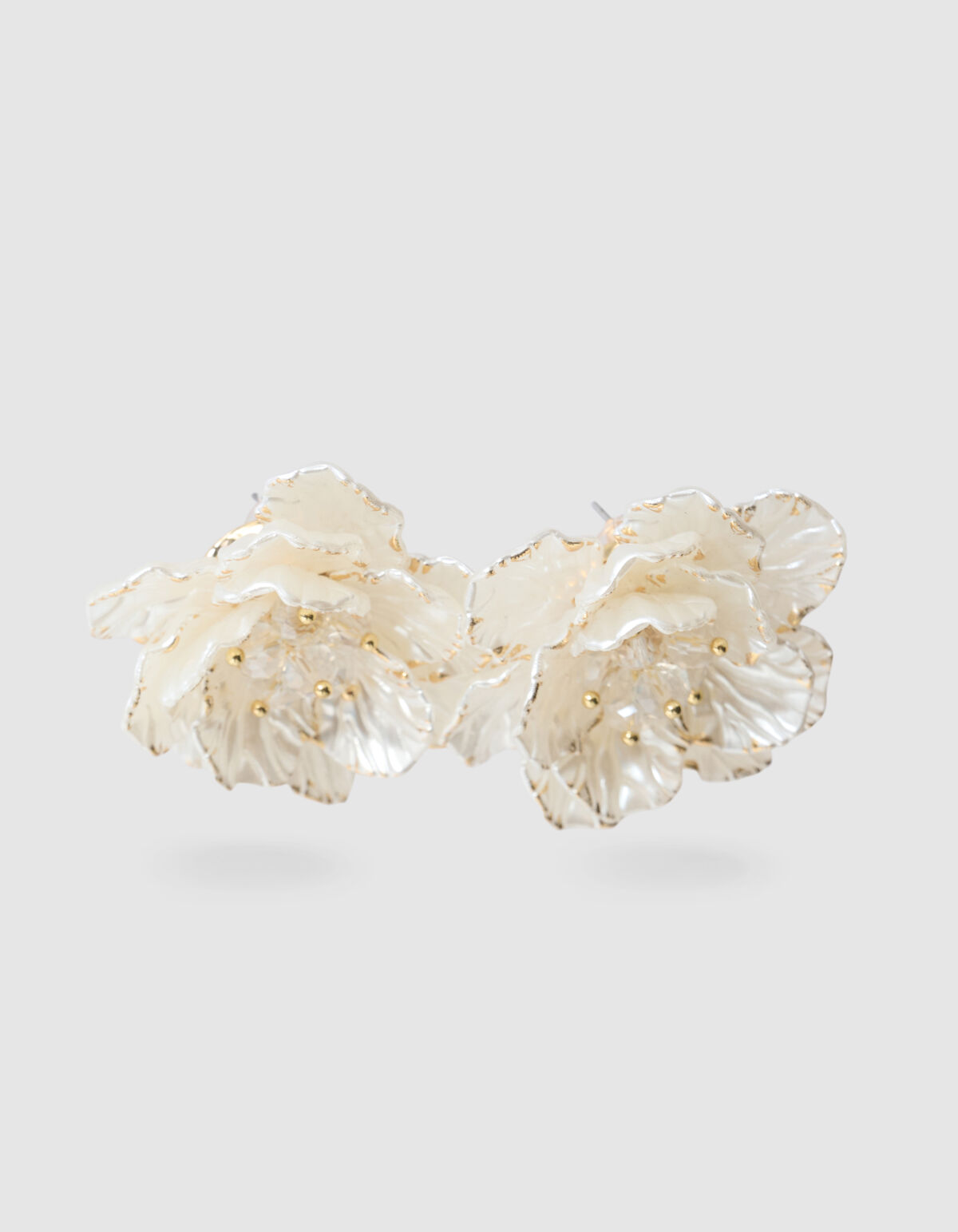 Blumenohrringe Off White SHOEBY ACCESSOIRES