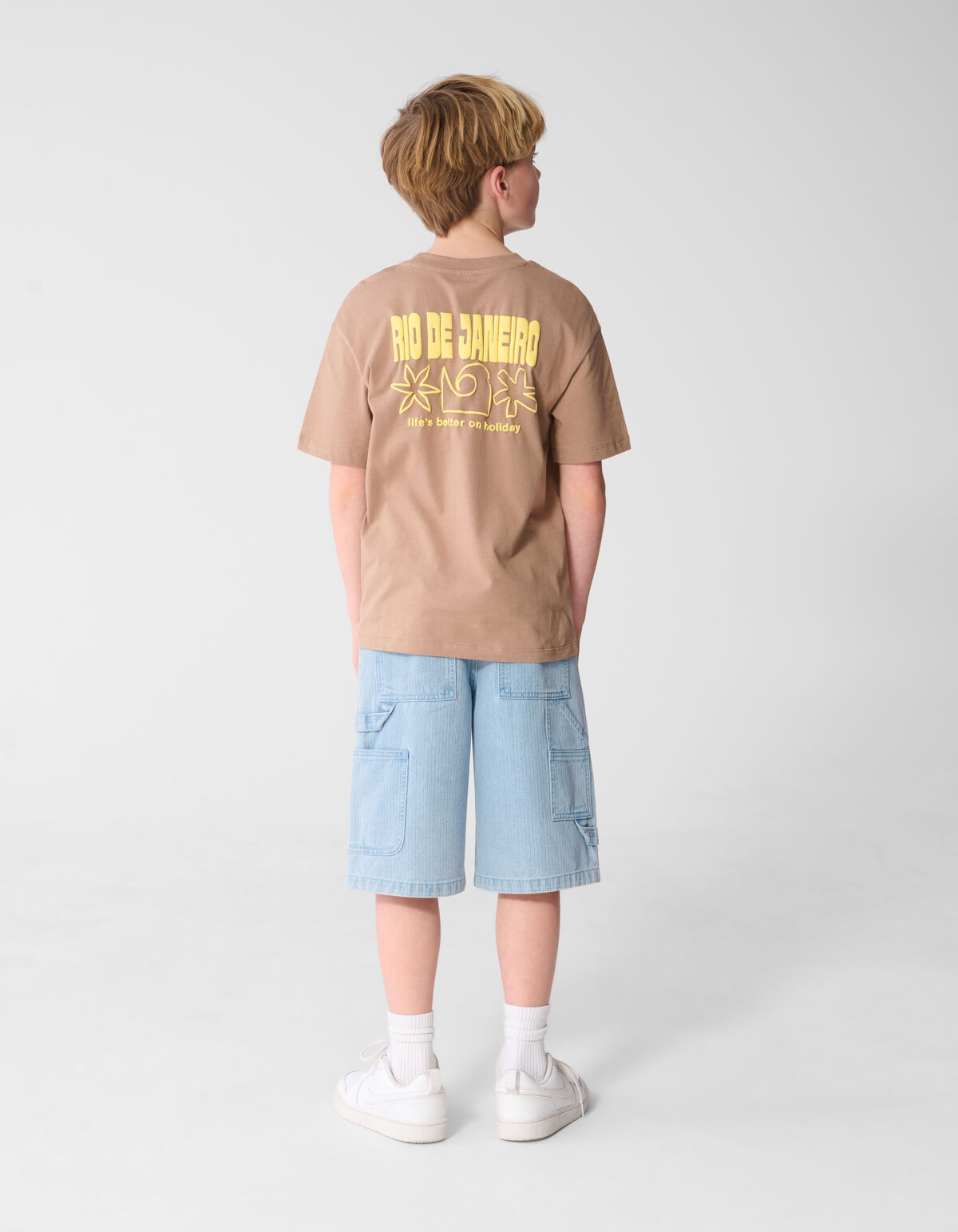 Holiday Artwork T-Shirt Hellbraun SHOEBY BOYS