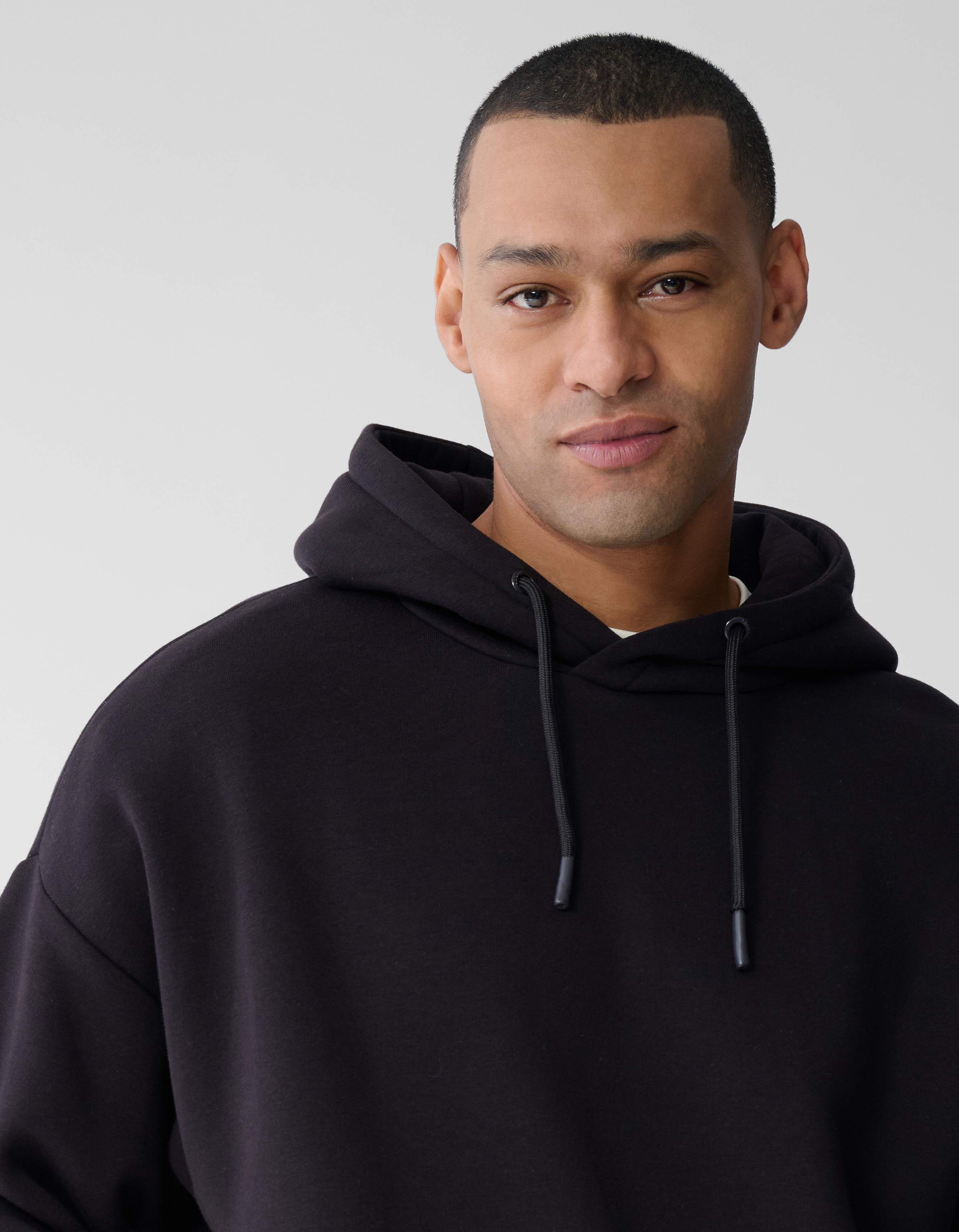 Label Sweat Hoodie Dunkelbraun SHOEBY MEN