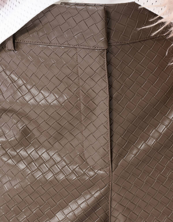 Vegane Leder-Shorts mit Flechtmuster Braun SHOEBY WOMEN