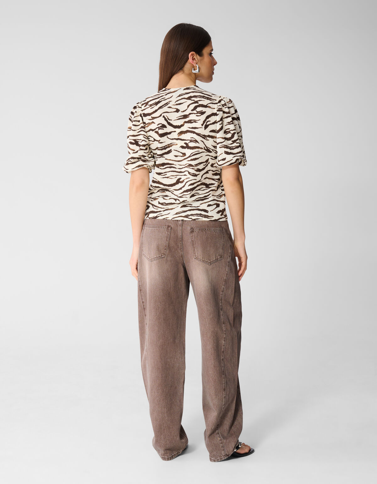 Zebra Crinkle V-Ausschnitt Top Gebrochenes Wei&szlig; SHOEBY WOMEN