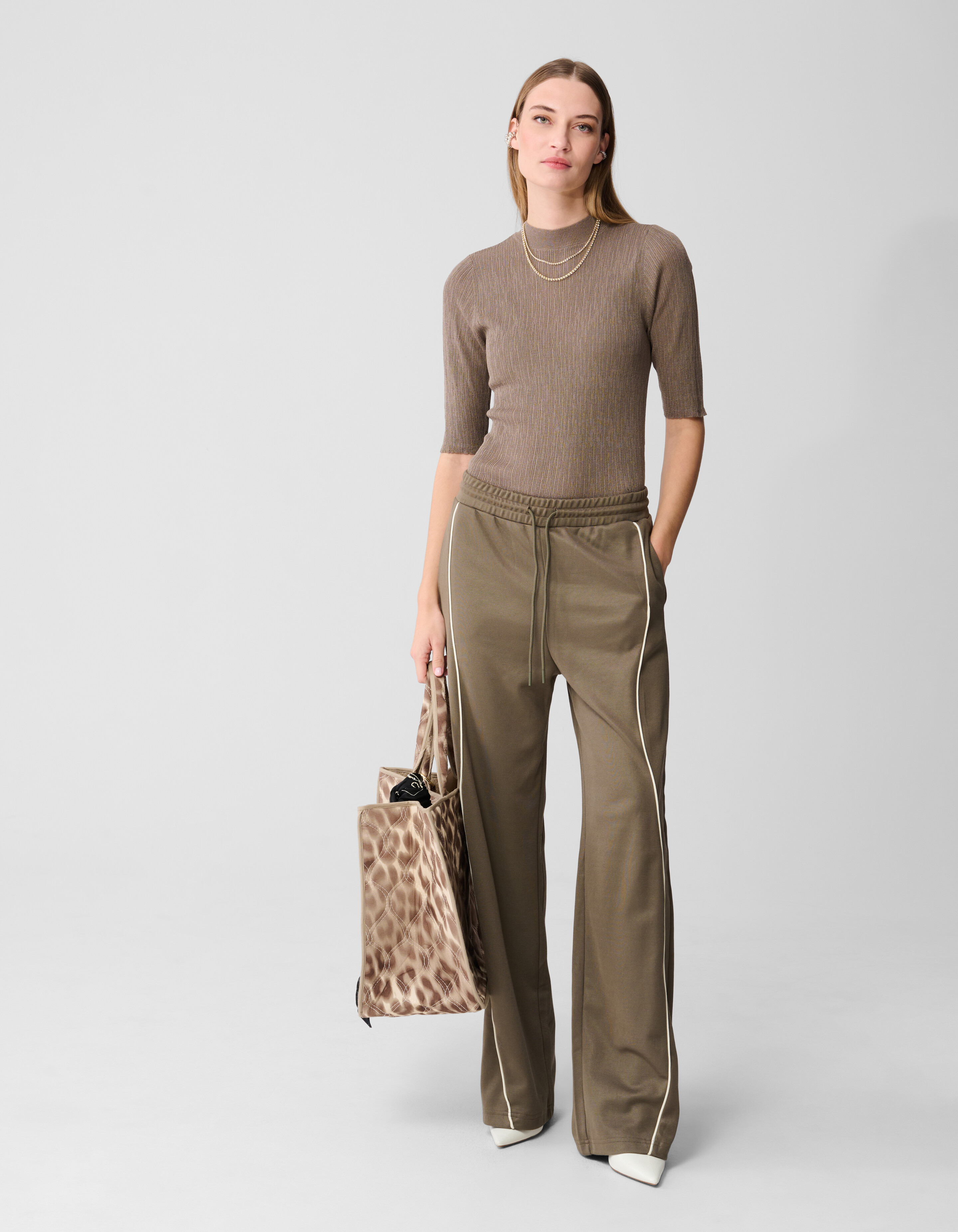 Wave Wide-Leg-Hose Gr&uuml;n SHOEBY WOMEN