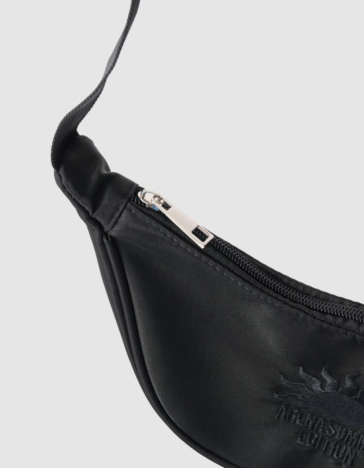 Sun Stickerei Crossbody Tasche Schwarz SHOEBY ACCESSOIRES