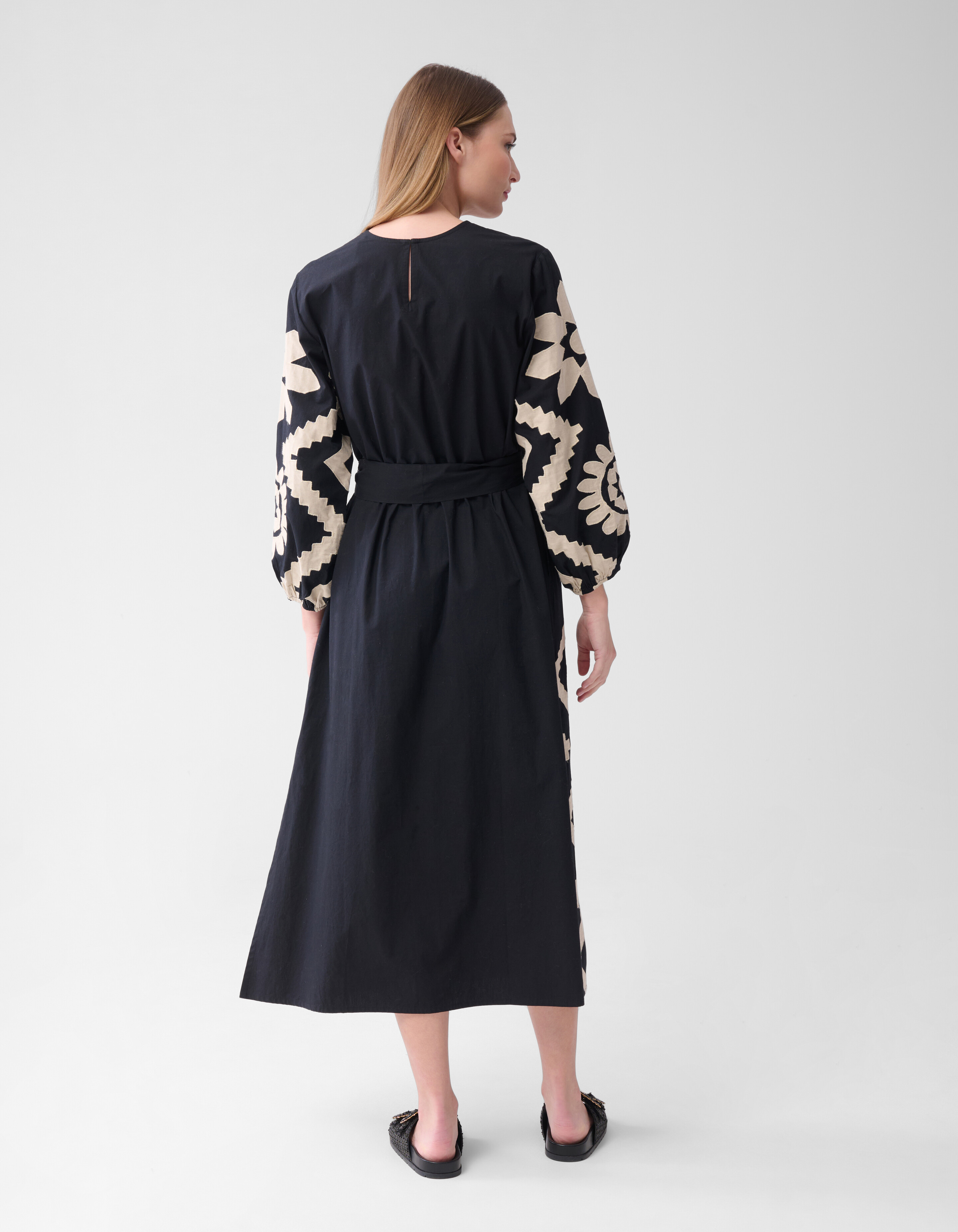 Patch Embroidery Kleid Schwarz BY Lonneke SHOEBY WOMEN