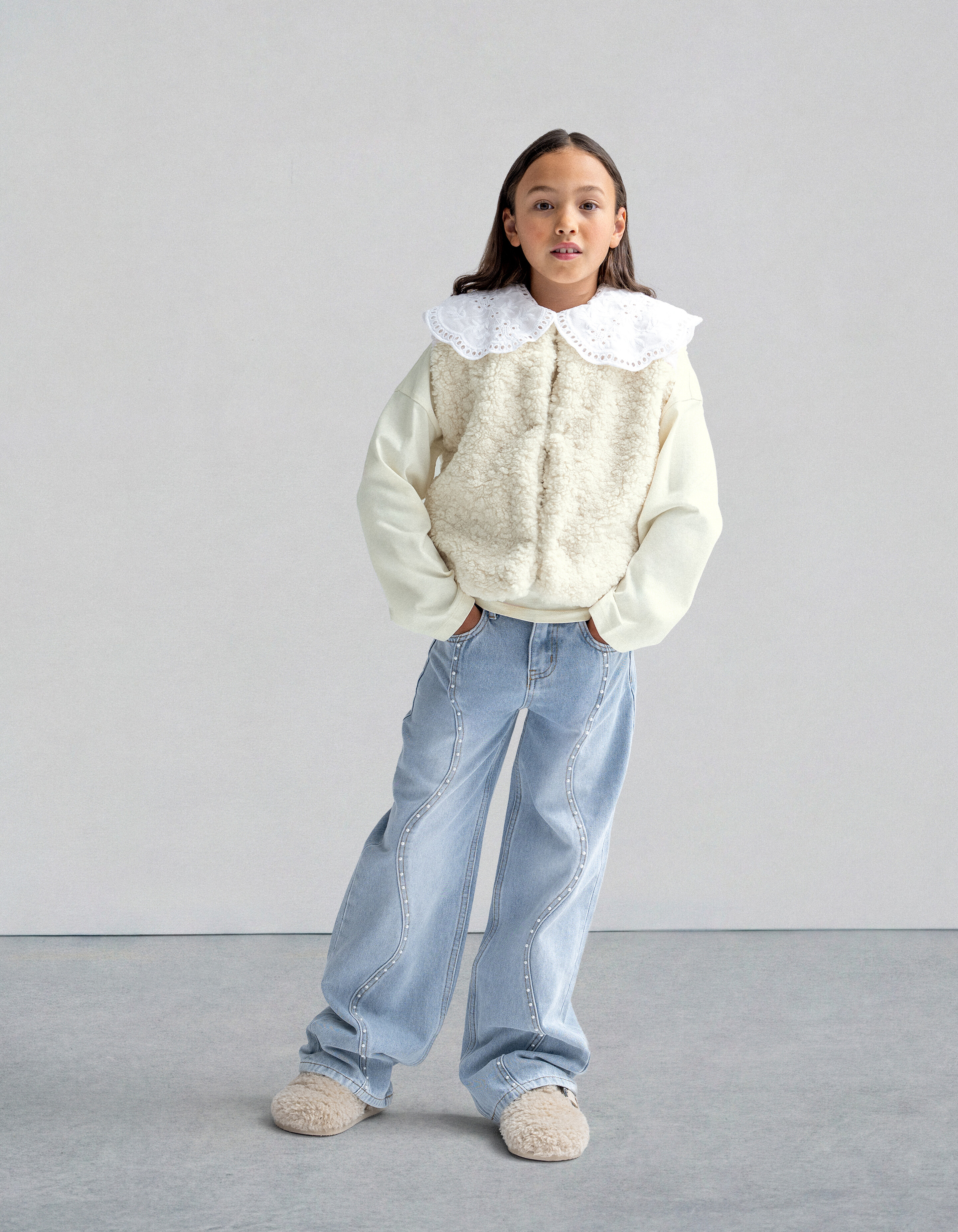 Ultra-weite, gewellte Jeans mit Perlenmuster, gebl SHOEBY GIRLS