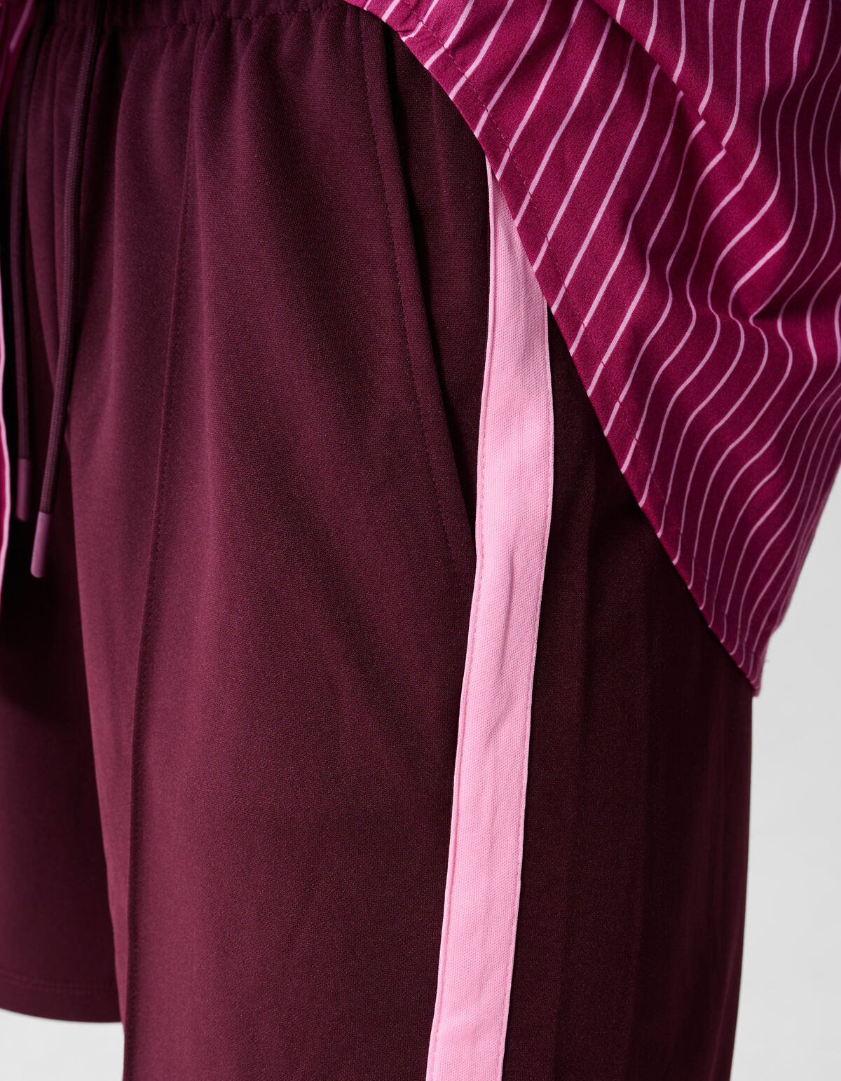 Sportliche Short Dunkelrot SHOEBY WOMEN